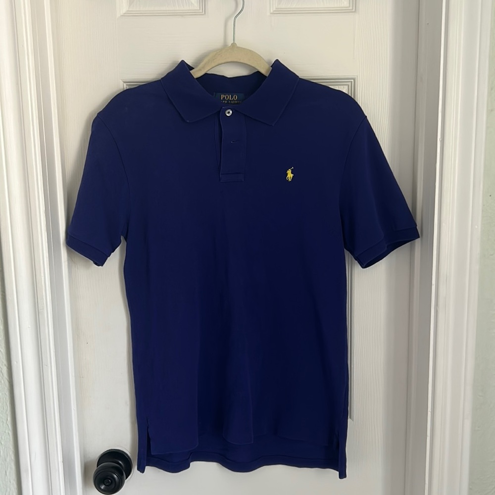 Polo Ralph Lauren shirt good condition only worn 4 times color hasn’t faded